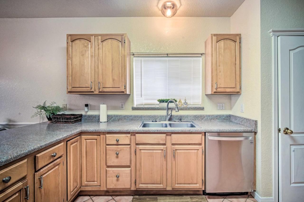 Convenient Las Cruces Home With Patio And Grill! Exterior photo