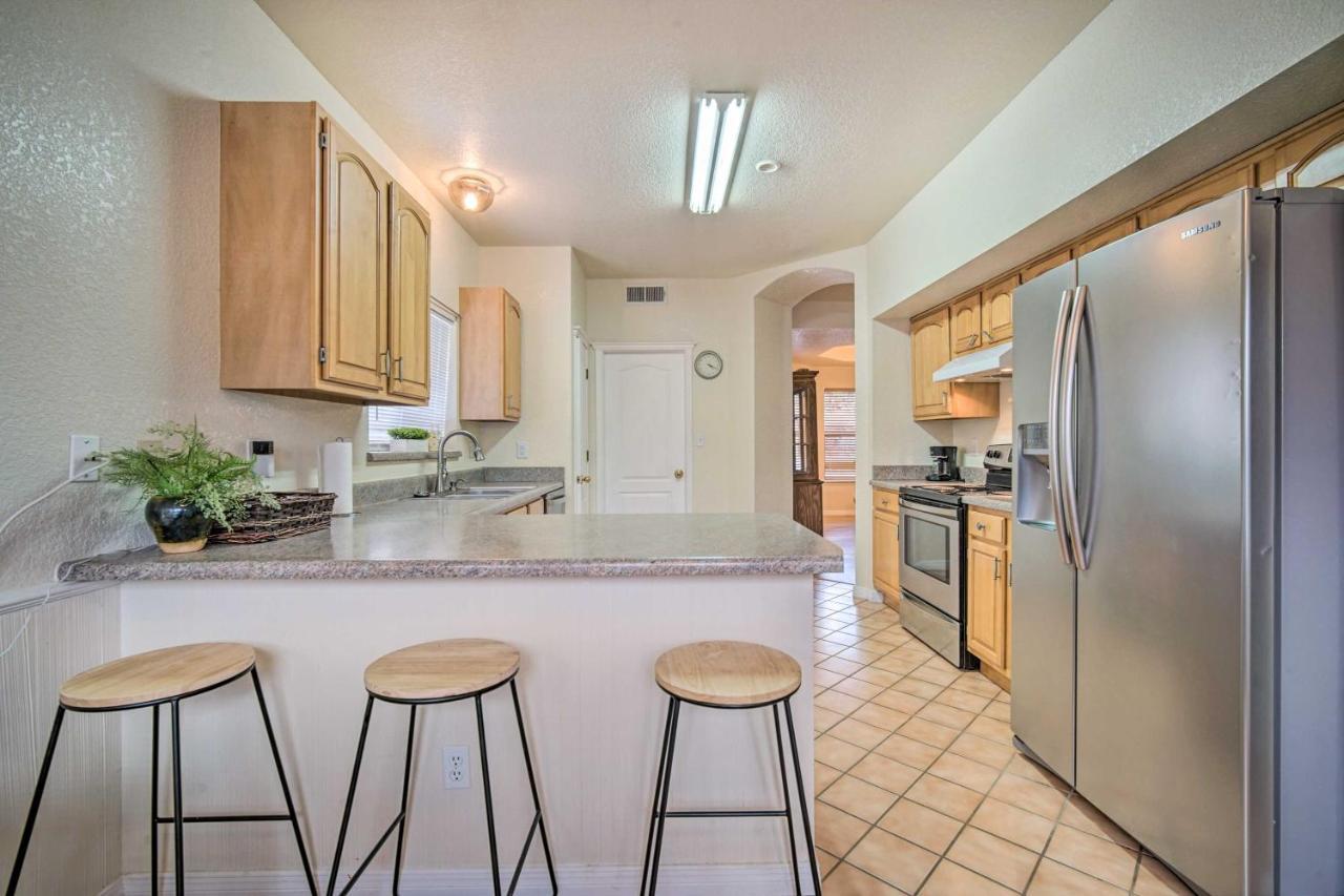 Convenient Las Cruces Home With Patio And Grill! Exterior photo