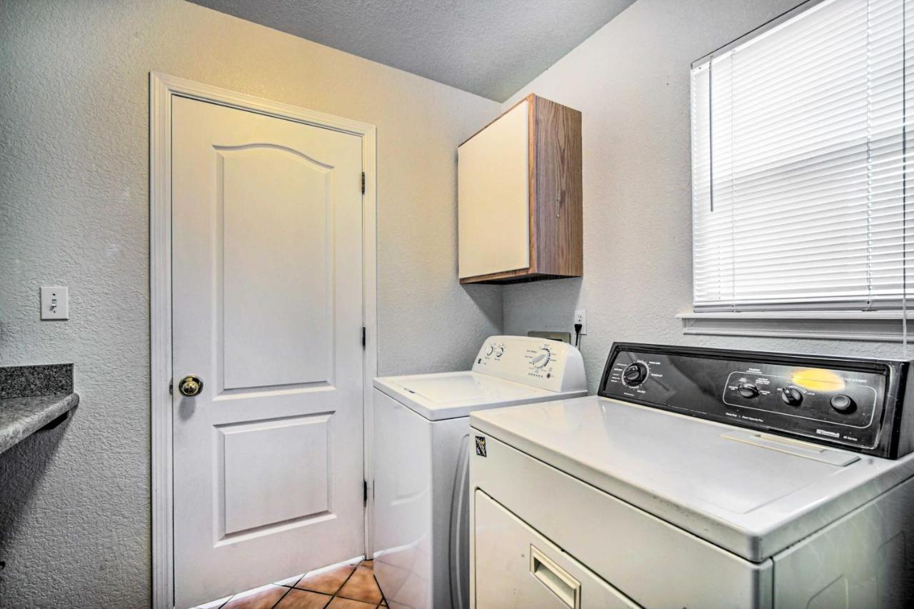 Convenient Las Cruces Home With Patio And Grill! Exterior photo
