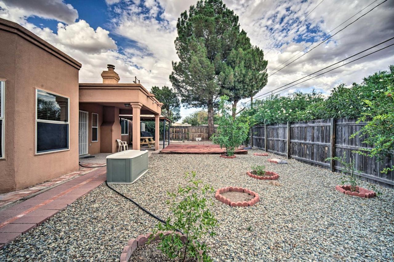 Convenient Las Cruces Home With Patio And Grill! Exterior photo