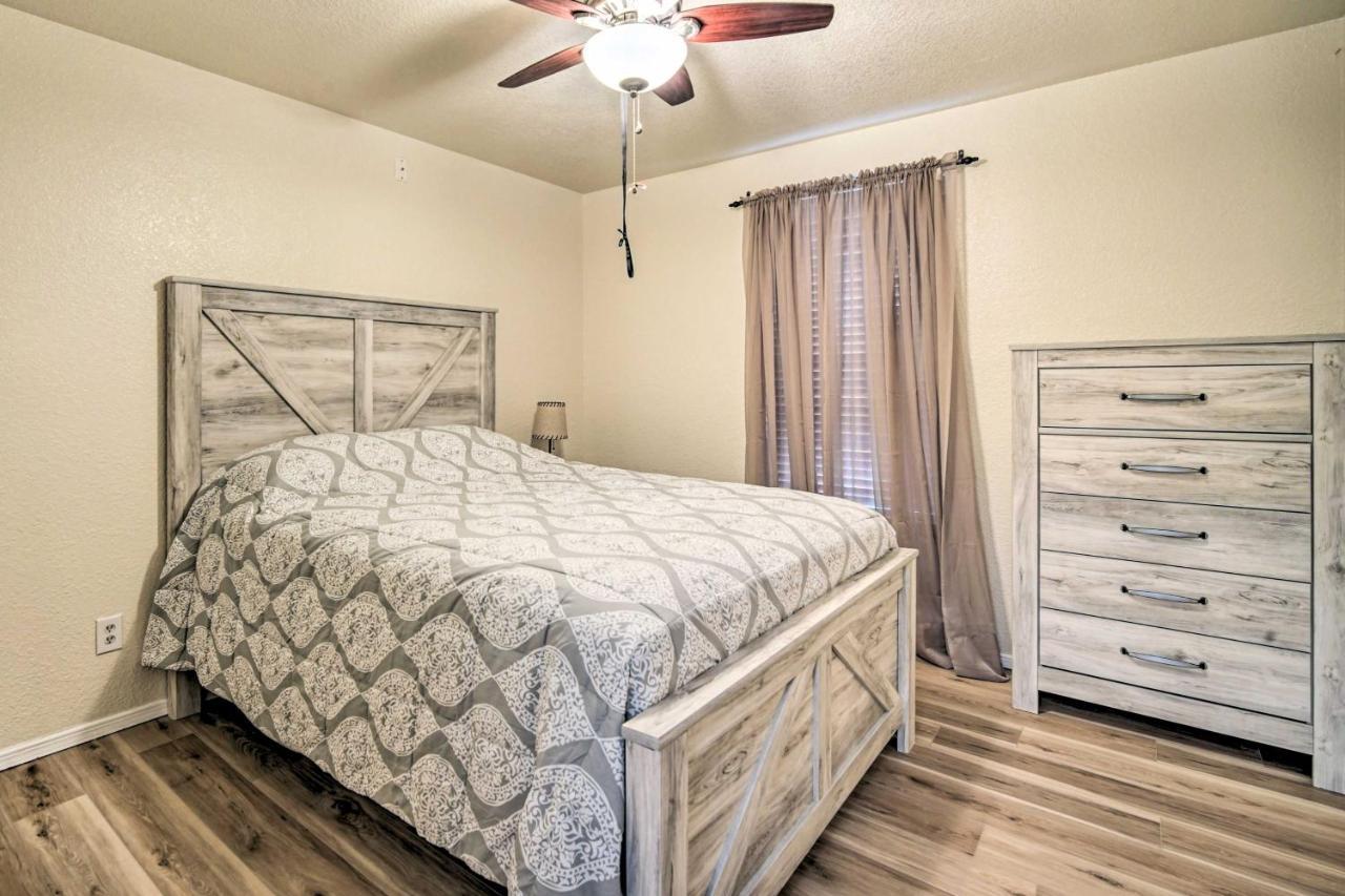 Convenient Las Cruces Home With Patio And Grill! Exterior photo