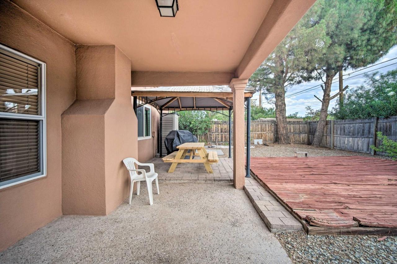 Convenient Las Cruces Home With Patio And Grill! Exterior photo